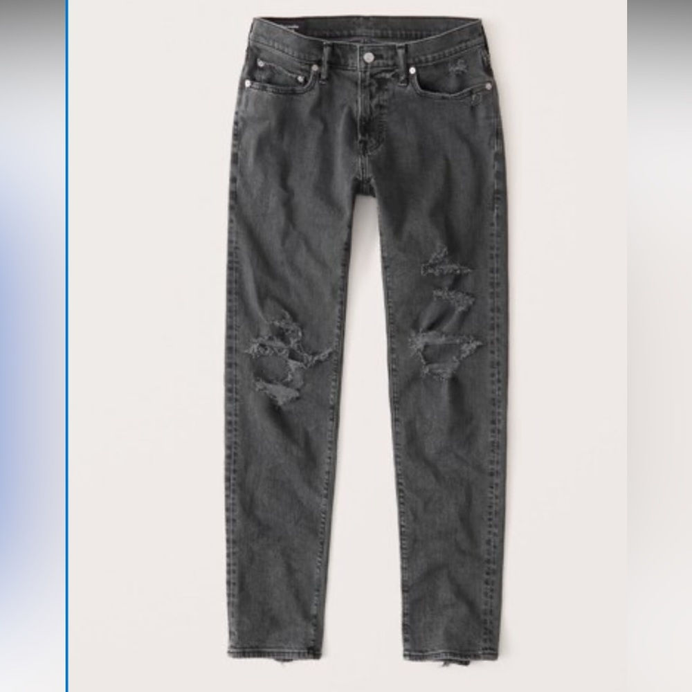 ABERCROMBIE & FITCH Ripped Jeans